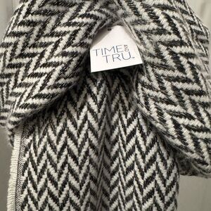 Time and Tru Black and White Chevron Scarf w/ Gold accents